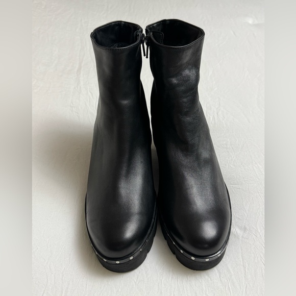 Gabor-Women's Size 8.5 but fit like a size 10 Black Utopia Wedge Heel Ankle Boot - Picture 8 of 12